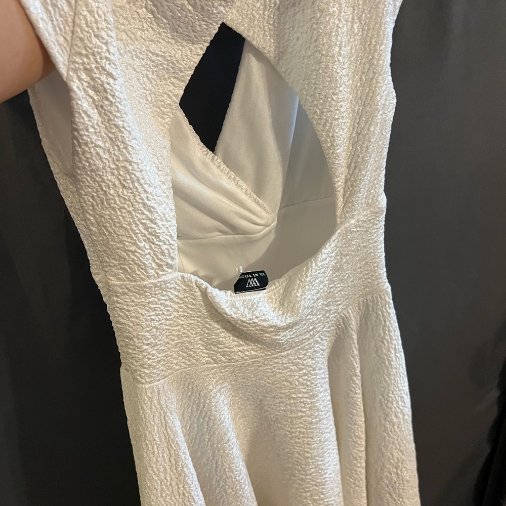 Dress - Picture 2 of 2